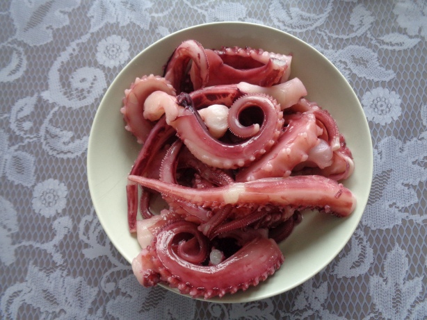700 grams of Octopus