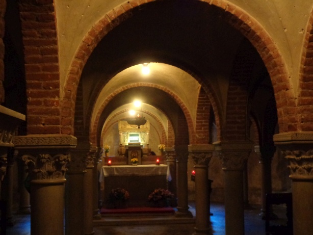 Interior view of Basilica di San Pietro in Ciel d'Oro