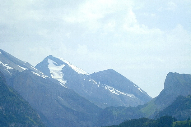 Rinderhorn (3448m) and Kleines Rinderhorn (3003m) from Kandersteg