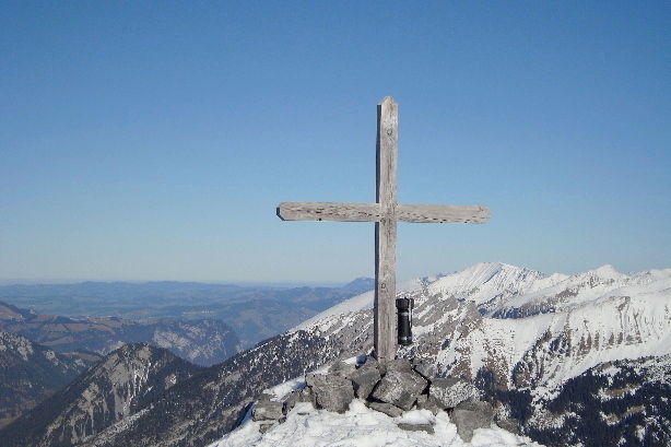 Summit cross of Diemtigtaler Rothorn (2410m)