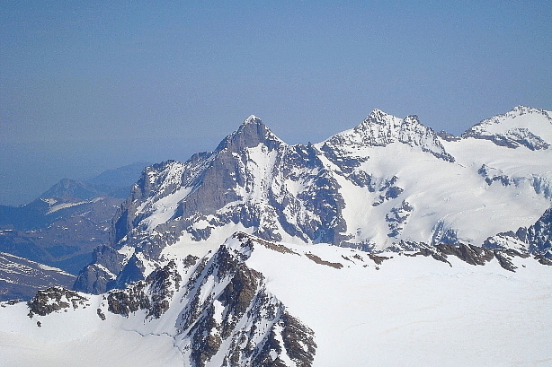 Wetterhorn (3692m), Mittelhorn (3704m), Rosenhorn (3689m)