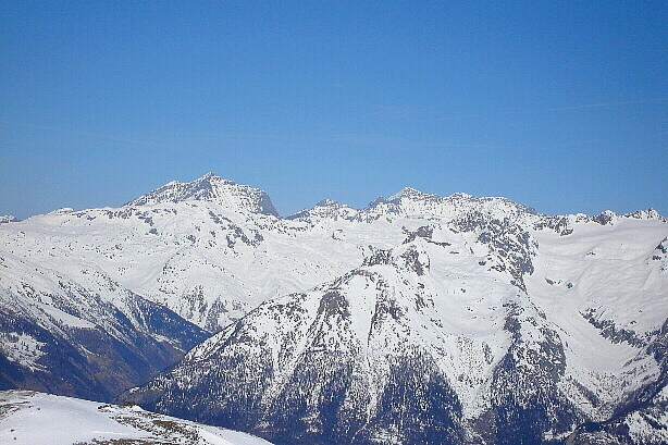 Doldenhorn (3638m), Fründenhorn (3369m), Blüemlisalp (3660m)