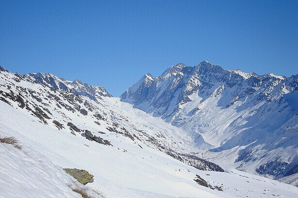 Langgletscher, Lötschenlücke (3173m), Sattelhorn (3745m), Schinhorn (3797m)