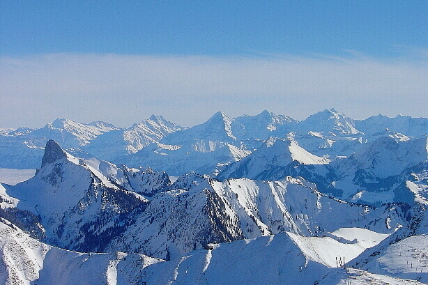 Stockhorn (2190m), Eiger (3970m), Mönch (4107m), Jungfrau (4137m)