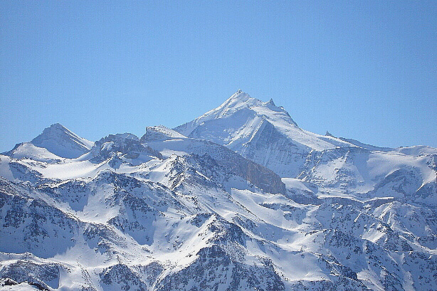 Üssers Barrhorn (3610m), Brunegghorn (3833m), Weisshorn (4506m)