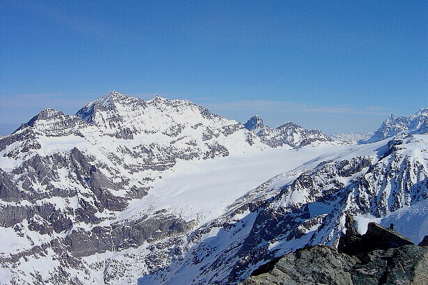 Fründenhorn (3369m), Blüemlisalp (3660m), Kanderfirn