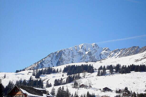 Mont d'Or (2175m) from Col des Mosses
