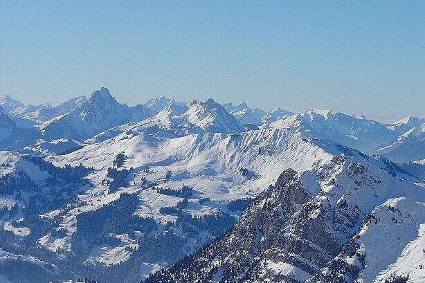 Geltenhorn (3065m), Arpelistock (3035m), Albristhubel (2124m)