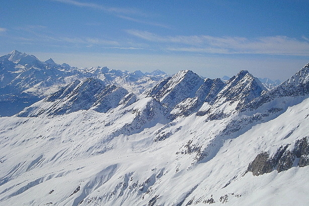 Weisshorn (4506m), Foggenhorn (2569m), Schene Bärg, Hofathorn (2844m)