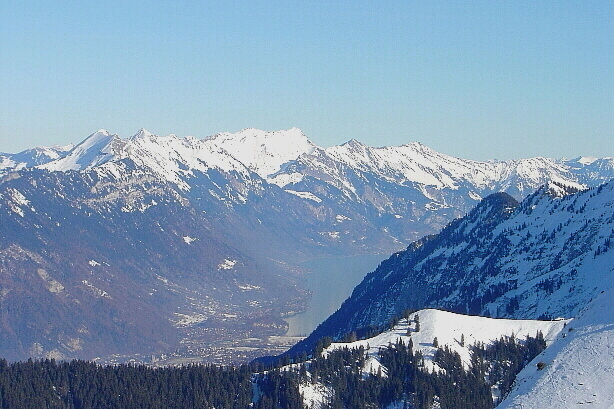 Augstmatthorn (2137m), Tannhorn (2221m), Brienzer Rothorn (2349m), Interlaken