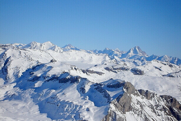 Aletschhorn (4193m), Geisshorn (3740m), Bietschhorn (3934m)