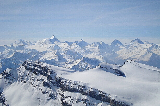Monte Rosa, Lyskamm, Weisshorn, Zermatter Breithorn, Zinalrothorn, Matterhorn
