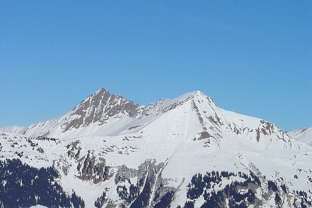 Giferspitz (2542m) and Lauenenhorn (2477m)