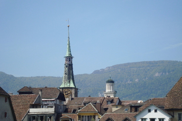 Roter Turm und reformierte Kirche