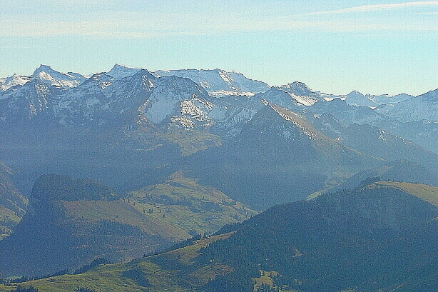 Steghorn (3146m), Männlifluh (2652m), Wildstrubel (3244m), Wiriehorn (2304m)