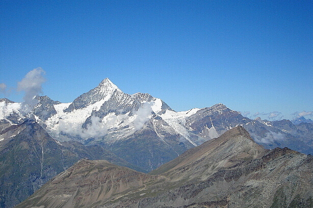 Weisshorn (4506m), Bishorn (4153m), und Brunegghorn (3833m)