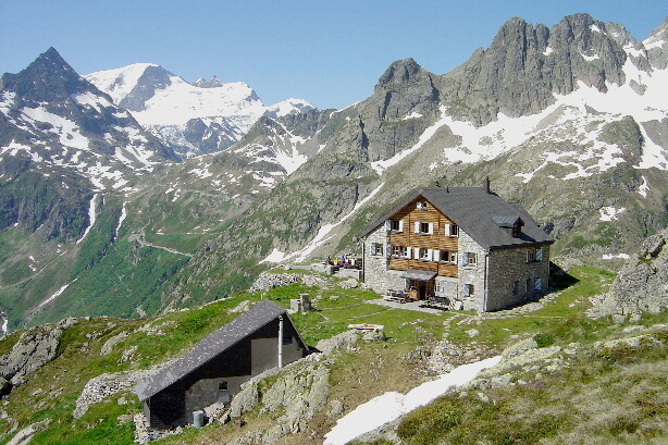 Sustlihütte SAC (2257m) mit Panorama