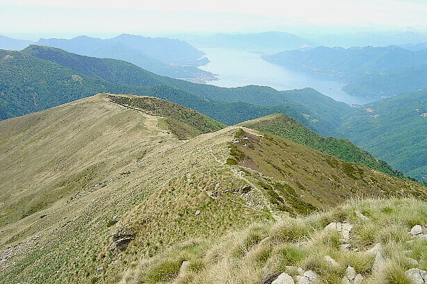 Blick vom Monte Gradiccioli zum Lago Maggiore