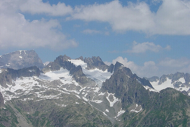 Wendenhorn (3023m) and Fünffingerstöck (2993m)