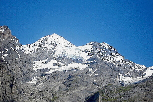 Blüemlisalphorn (3660m) und Oeschinenhorn (3486m)