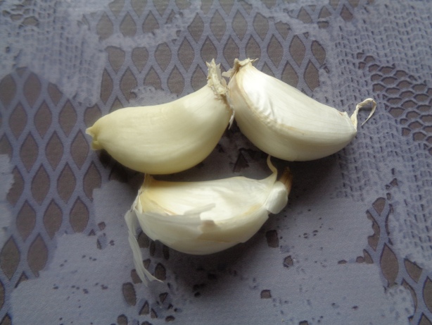 3 garlic cloves