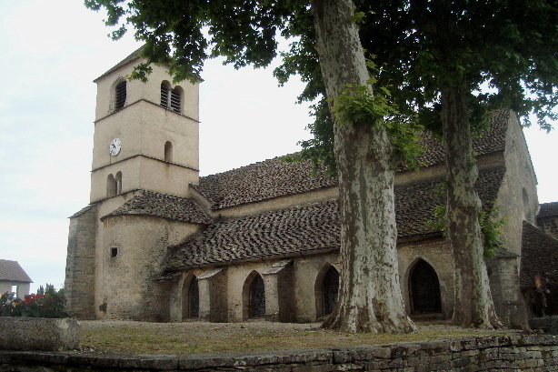 Kirche St. Pierre - Château-Châlon