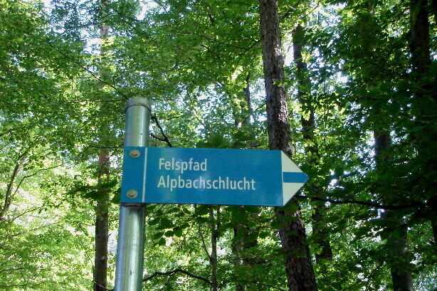 Start bei der Talstation der Seilbahn nach Hasliberg-Reuti