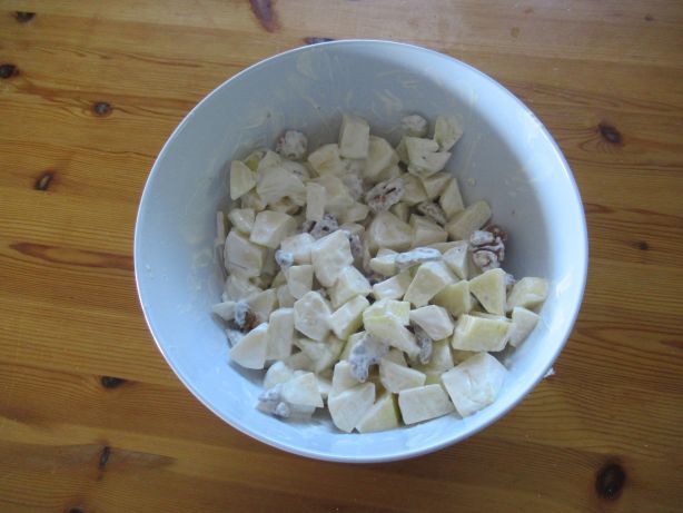 Salz und Zitronensaft beigeben und vermengen