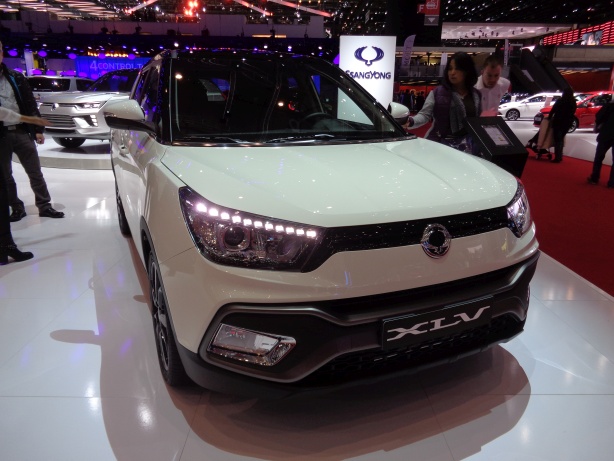 XLV Sapphire 6AT 2WD 1.6 I Essence e-XGi-160