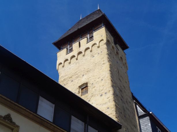 Untertoorturm