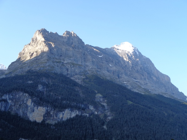 Hörnli / Ostegg (2704m) und Eiger (3970m)