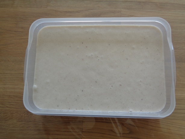 Einfrieren. Vor dem Verzehr etwa 5 Minuten auftauen lassen