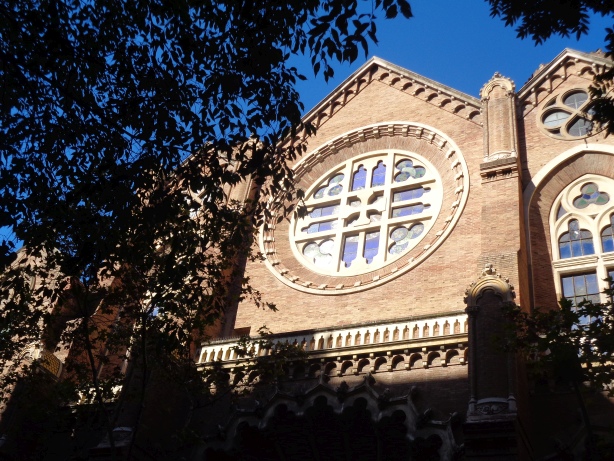 Kirche / Església de l'hospital de la Santa Creu i Santa Pau