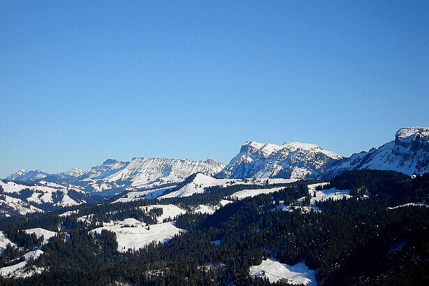 Schafmatt (1979m), Fürstein (2039m), Schratteflue (2092m), Hohgant (2197m)