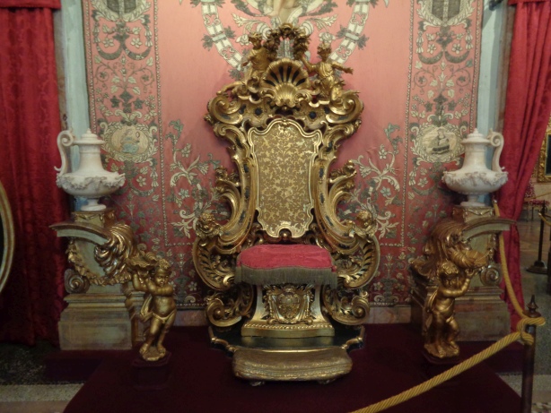 Im Pallazzo Borromeo auf der Isola Bella