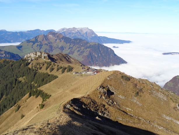 Stanserhorn (1898m), Pilatus (2118m), Station Haldigrat (1940m)