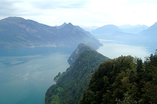 Schartigrat (779m) im Vordergrund