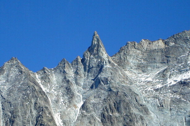 Aiguille de la Tsa (3668m)