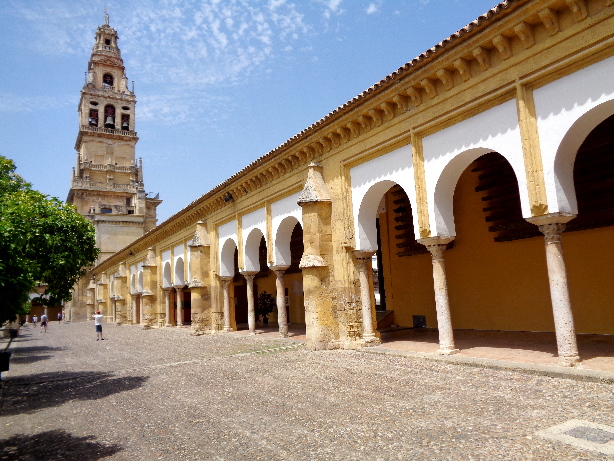 Mesquita mit Innenhof