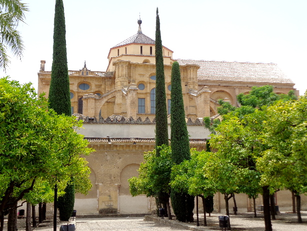 Mesquita mit Innenhof