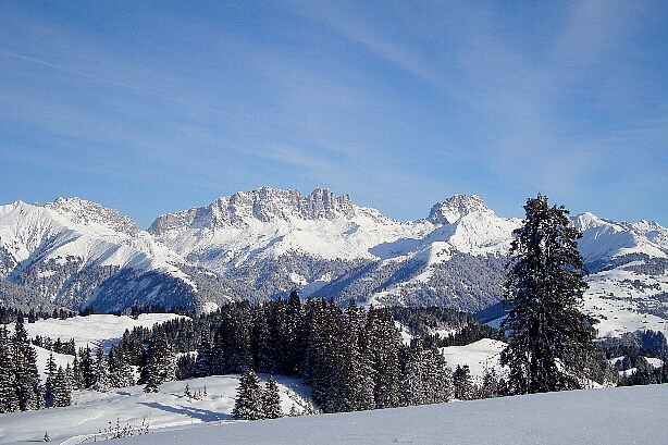 Chilchlispitzen (2552m), Drusenfluh (2827m), Sulzfluh (2817m), Schafberg (2413m)