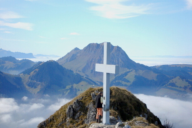 Gipfelkreuz Dent de Broc (1829m)