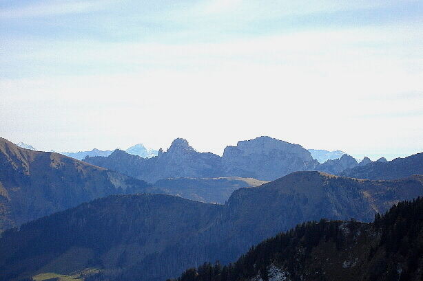Dent de Ruth (2236m), Dent de Savigny (2252m), Wandflue (2133m)