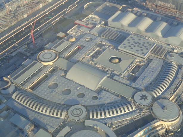 Aussicht vom Burj Kalifa auf die Dubai Mall