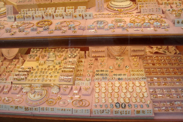 Auf dem Ponte Vecchio