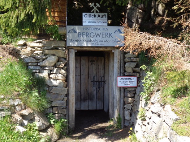 Historisches Bergwerk - St. Anna Stollen