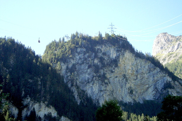 Die Luftseilbahn auf die Sunnbüel