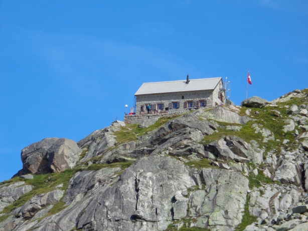 Gelmerhütte SAC (2412m)