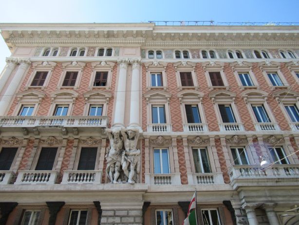 Il palazzo dei giganti