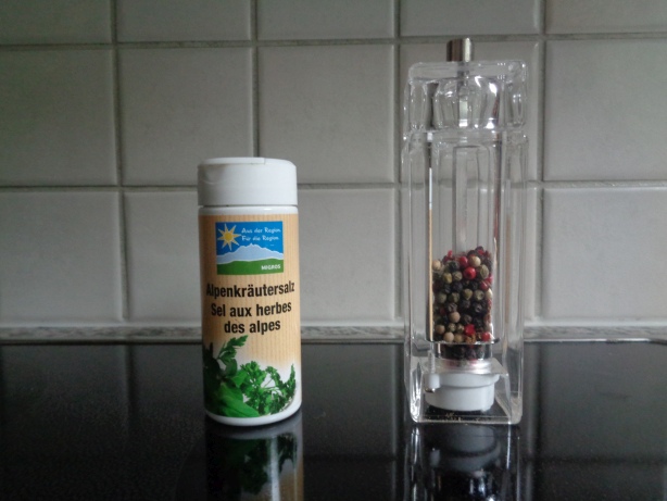 Kräutersalz und Pfeffer